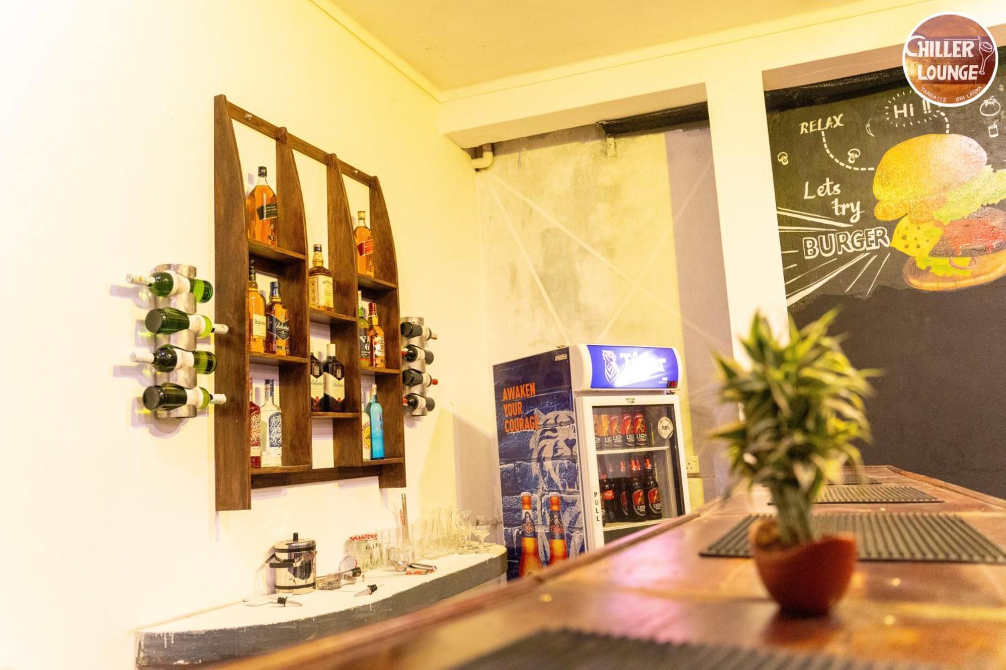 Отель Chiller Lounge Тангалла Экстерьер фото